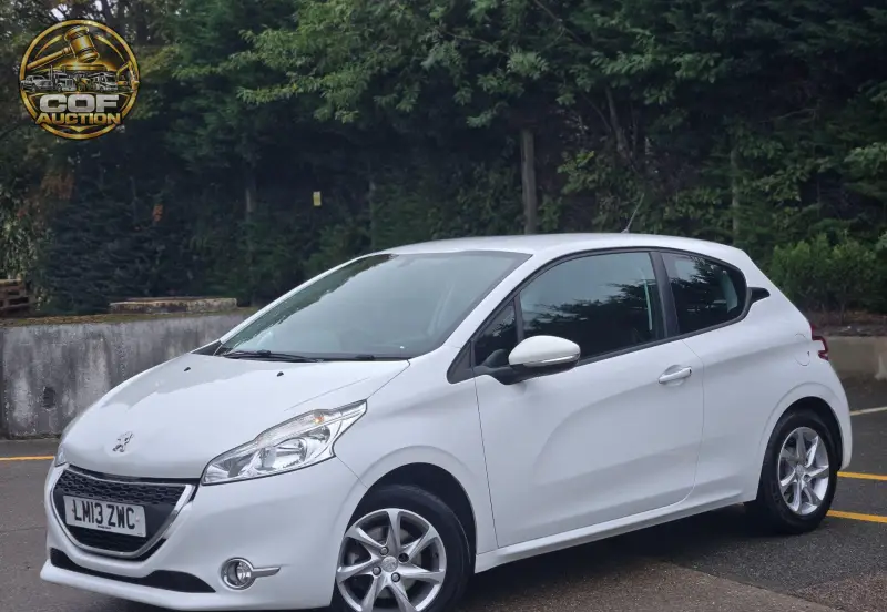 2013 Peugeot 208 1.0 VTi Active Euro 5 3dr photo 6